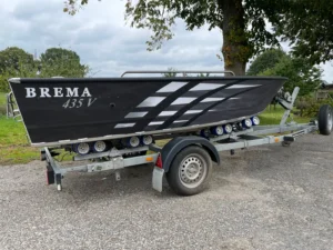 Brema 435V Tiller Fishing