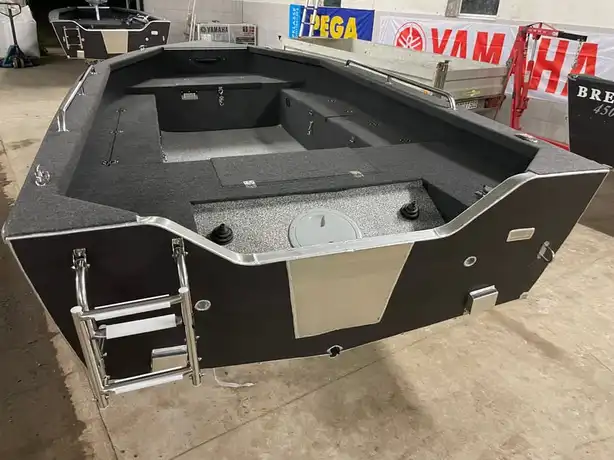Brema 435V Tiller Fishing Plus 2