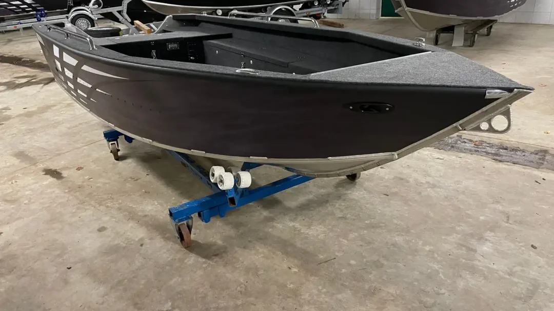 Brema 435V Tiller Fishing Plus 6