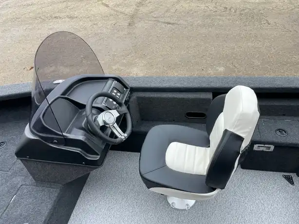 Brema 450 Fishing Pro Console 1