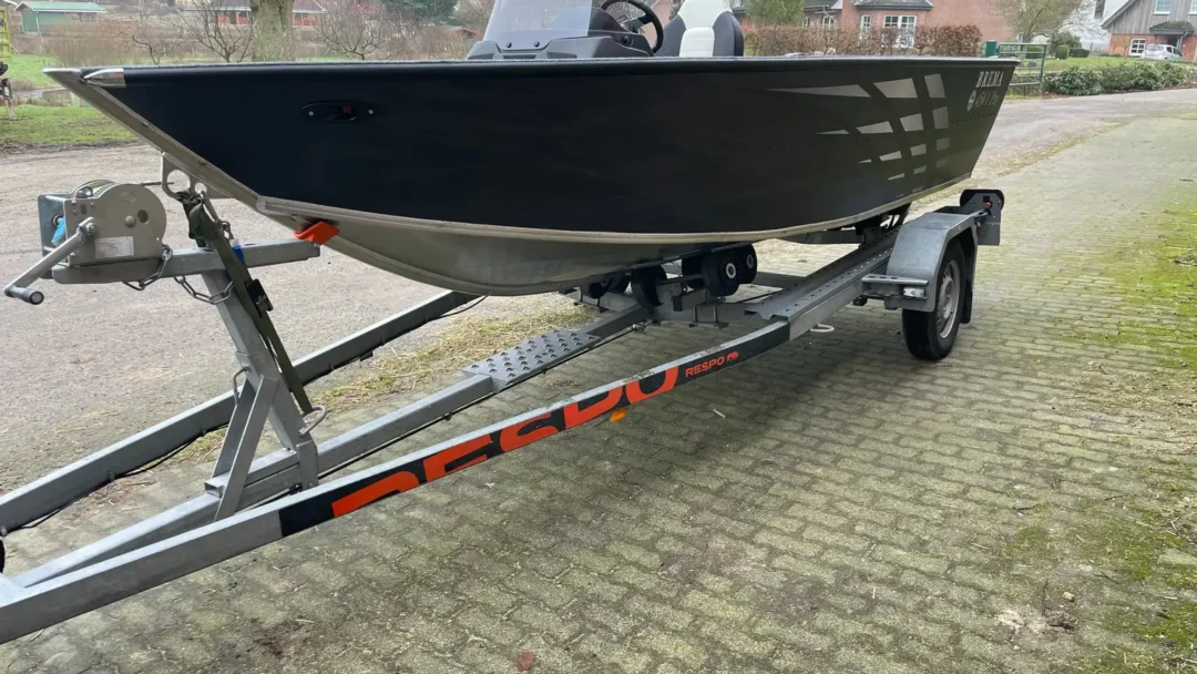 Brema 450 Fishing Pro Console 11
