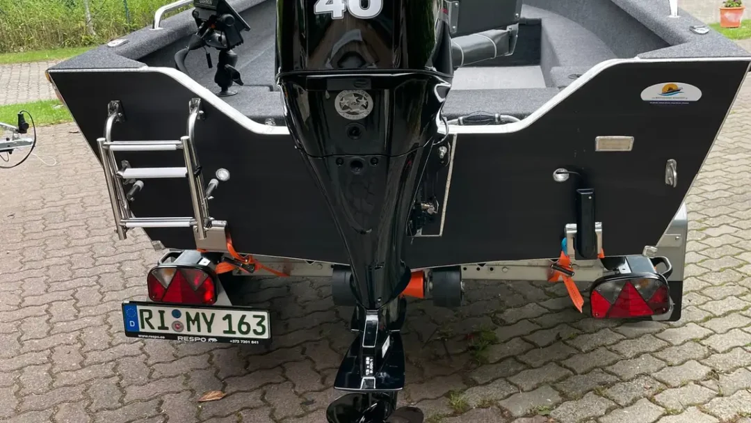 Brema 450 Fishing Pro Tiller 17