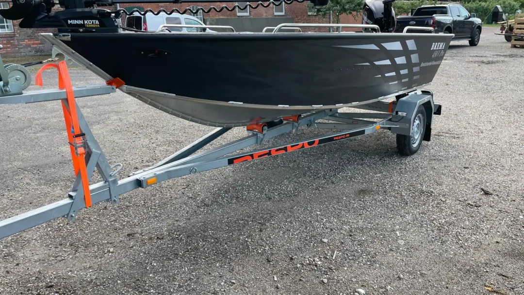 Brema 450 Fishing Pro Tiller 23