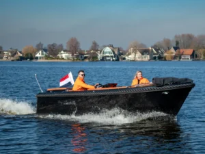 Lago Amore 595 Tender 14