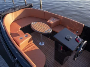 Lago Amore 595 Tender 23