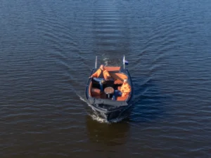 Lago Amore 595 Tender 4