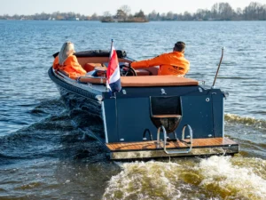 Lago Amore 595 Tender 6