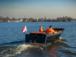 Lago Amore 595 Tender 7