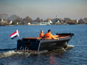 Lago Amore 595 Tender 8