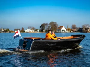 Lago Amore 595 Tender 9