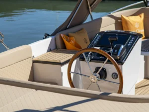 Lago Amore 733 Tender 13