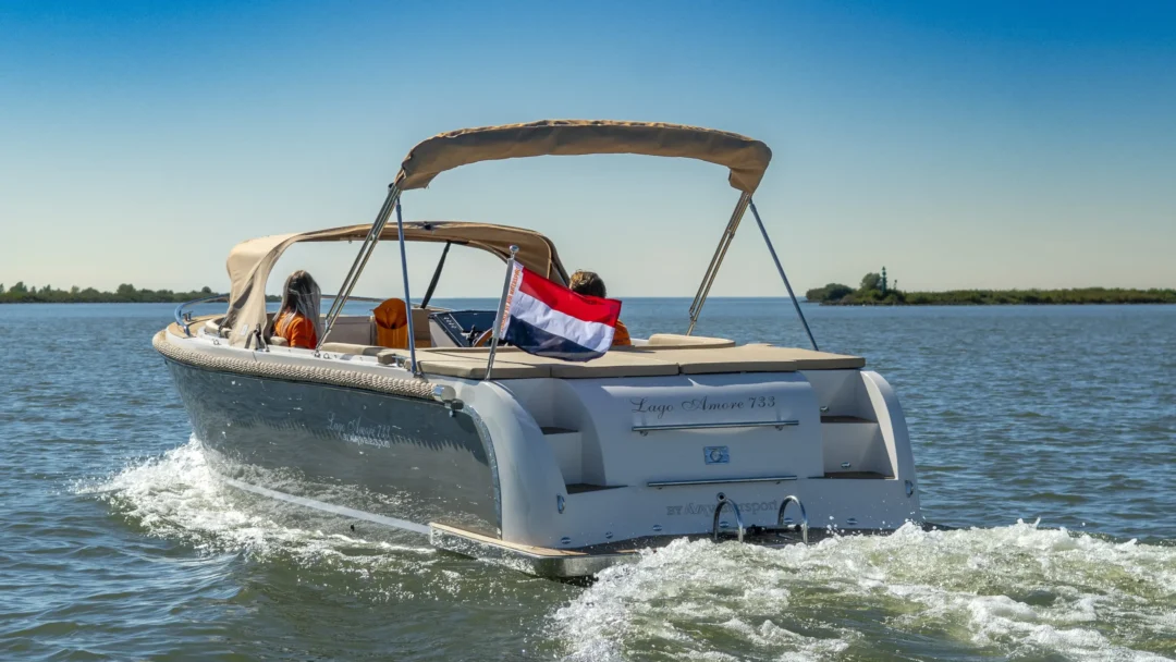 Lago Amore 733 Tender 23
