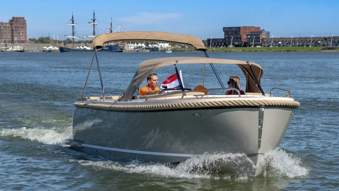 Lago Amore 733 Tender 25