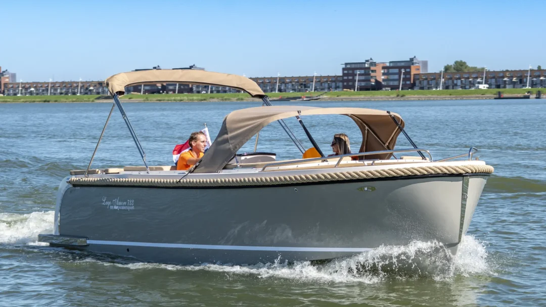 Lago Amore 733 Tender 26