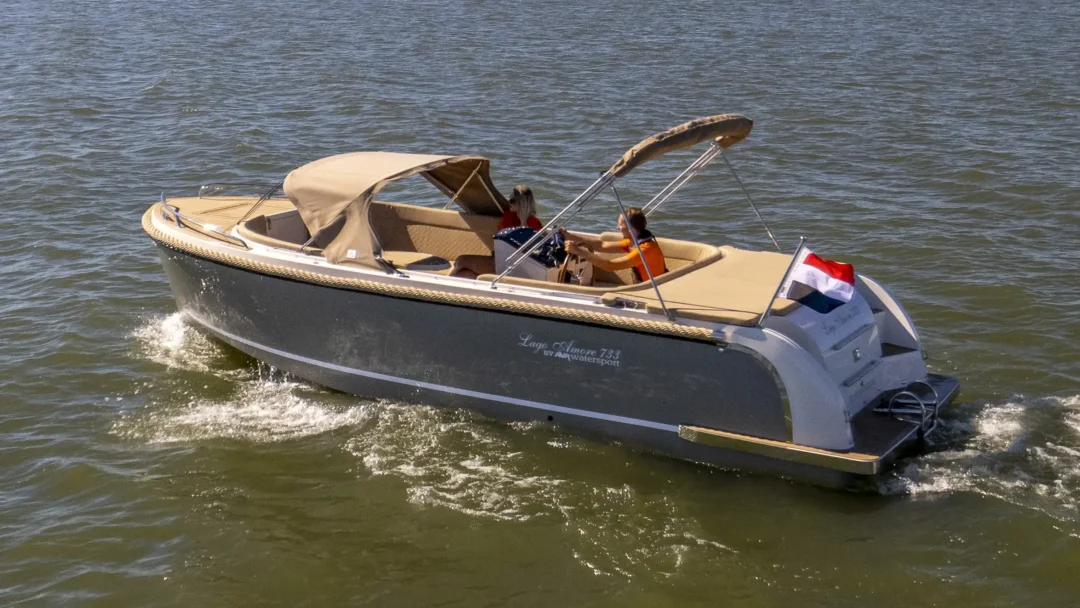 Lago Amore 733 Tender 3