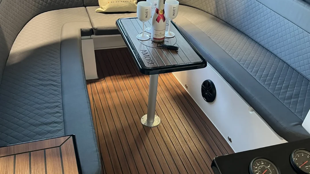 Lago Amore 733 Tender 33