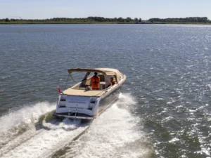 Lago Amore 733 Tender 4