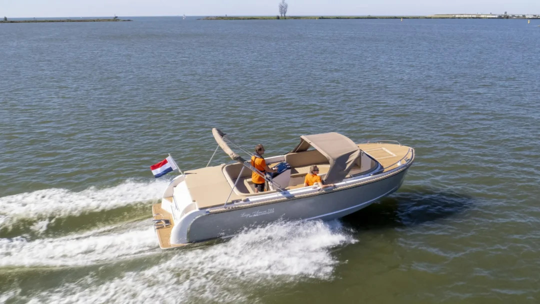 Lago Amore 733 Tender 6