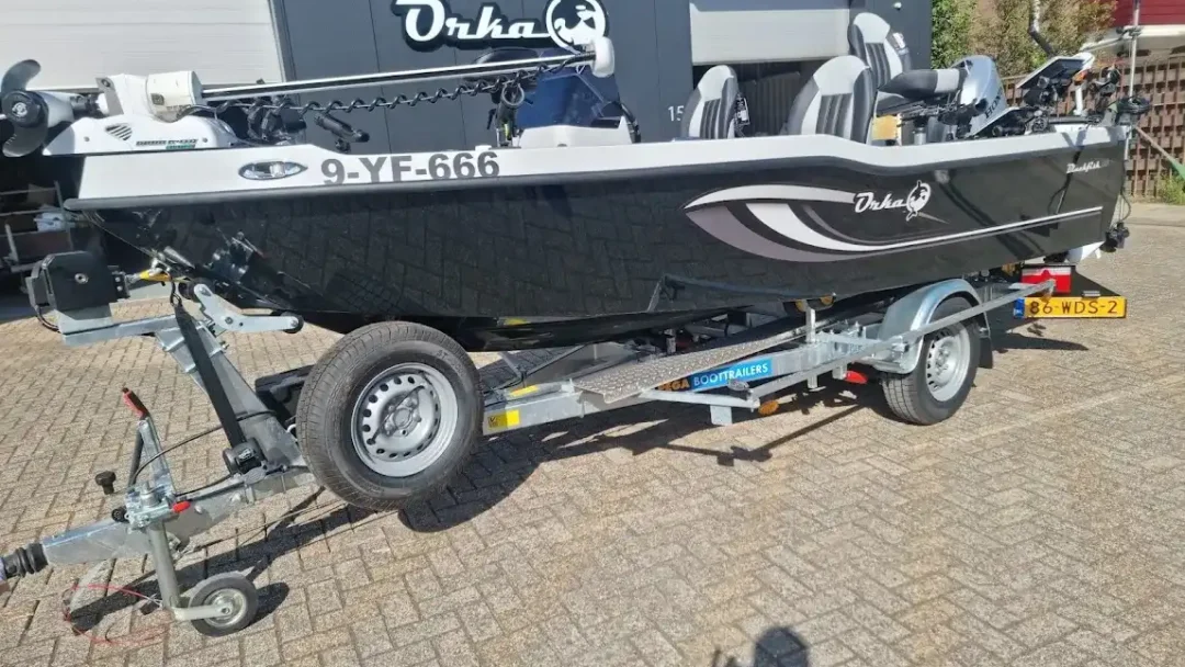 Orka Blackfish 500 Console 7