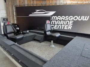 Powerboat 480 Tiller 12