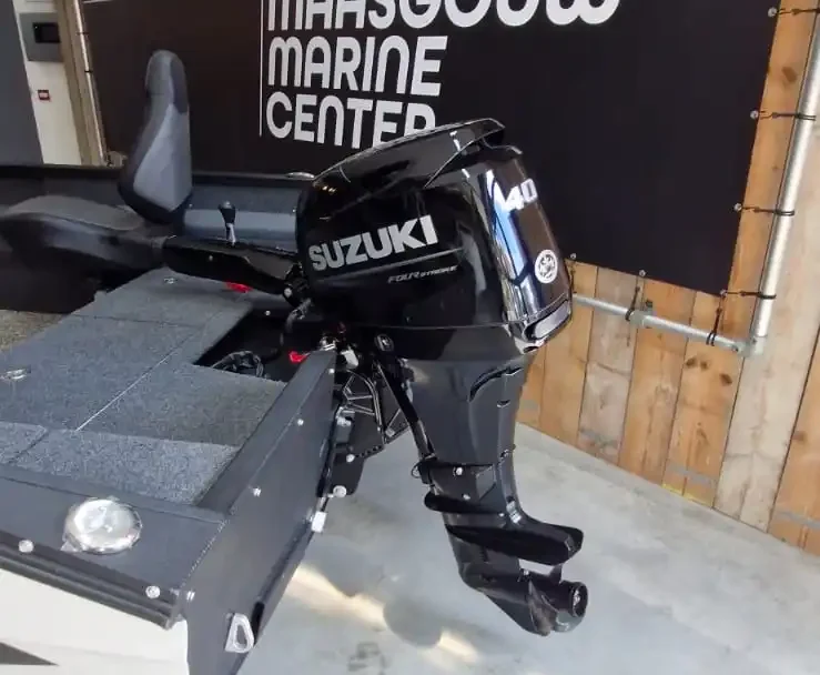 Powerboat 480 Tiller 6