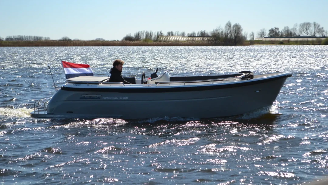 Primeur 615 Tender 4