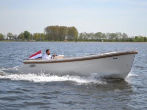 Primeur 700 Lounge 4