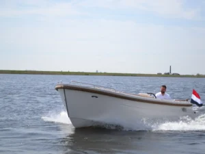 Primeur 700 Lounge 7