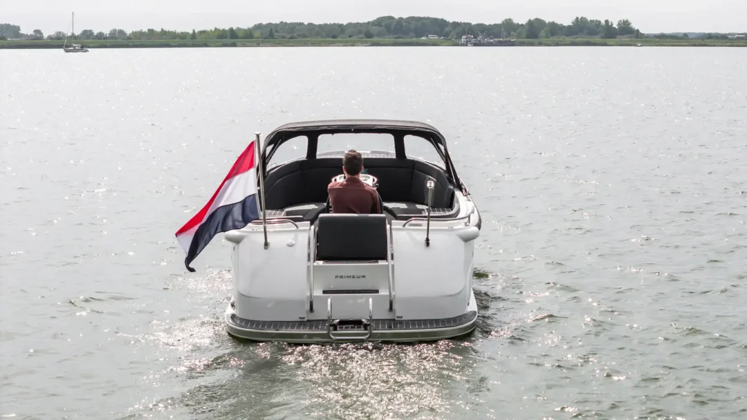 Primeur 700 Tender 1