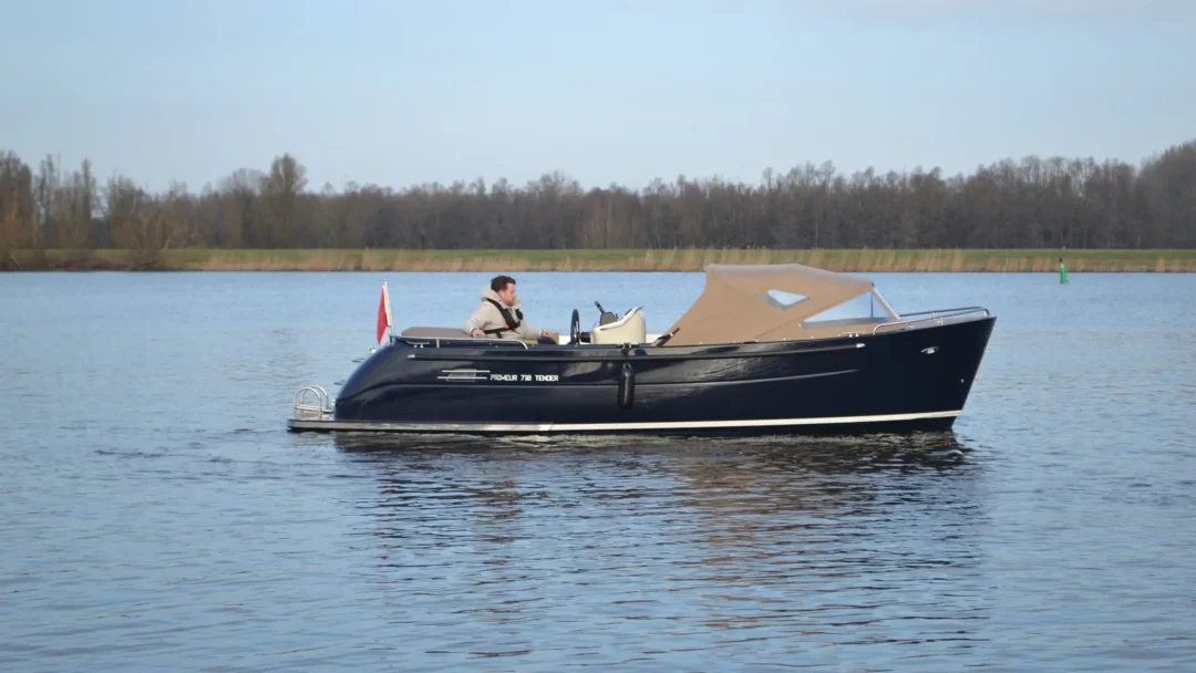 Primeur 710 Tender 7