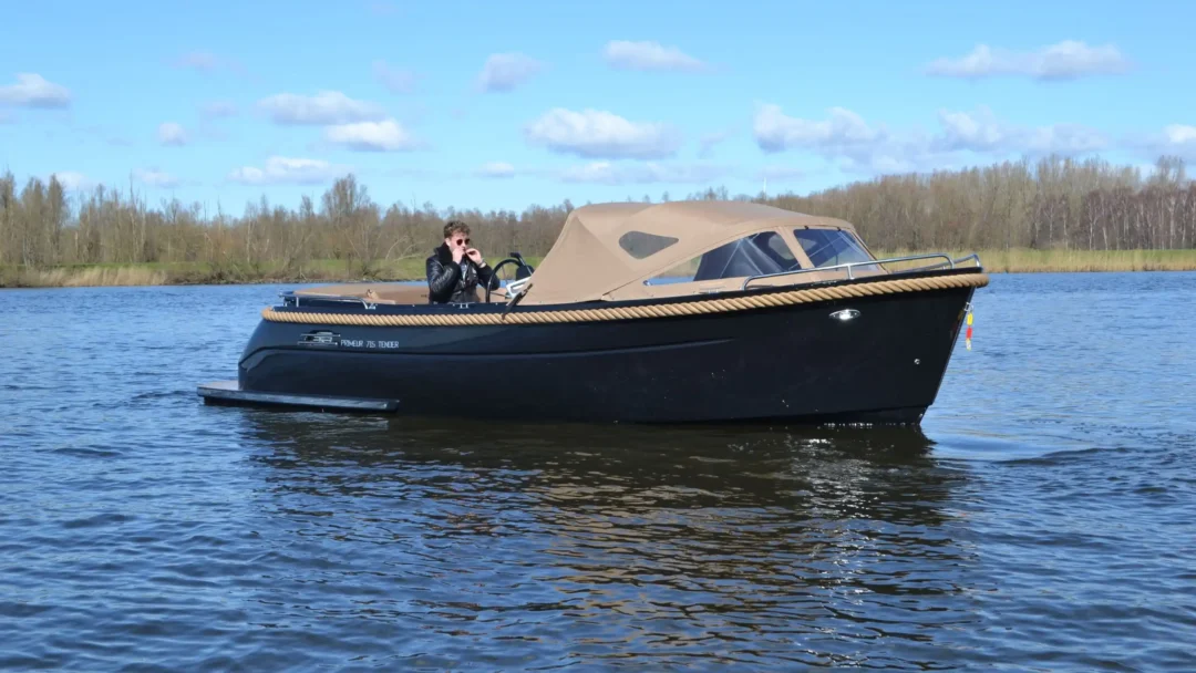 Primeur 715 Tender 1