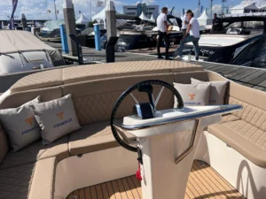 Primeur 850 Tender 1